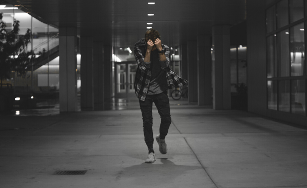  How to Deal With the Fears That Hold You Back From Happiness