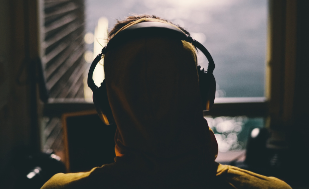  The 5 Best Business Audiobooks Every Entrepreneur Should Listen to